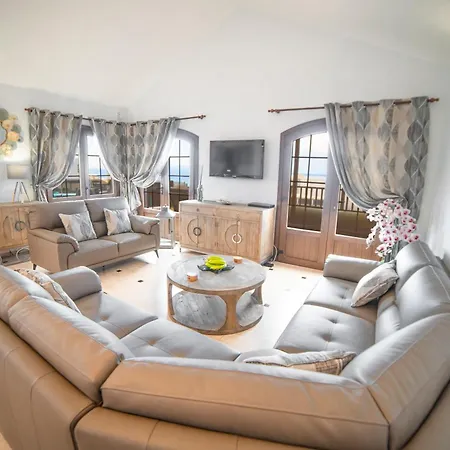 354 - Ocean View, Villa